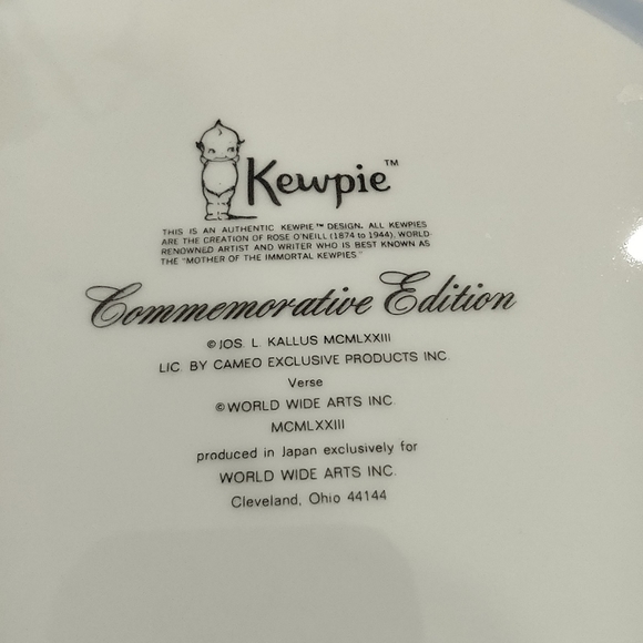 10" Vintage 1973 Kewpie Christmas Plate Dish Art - Picture 6 of 8